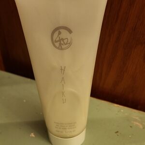 Avon Haiku Pearlized Shower Gel 6.7 Fl Oz